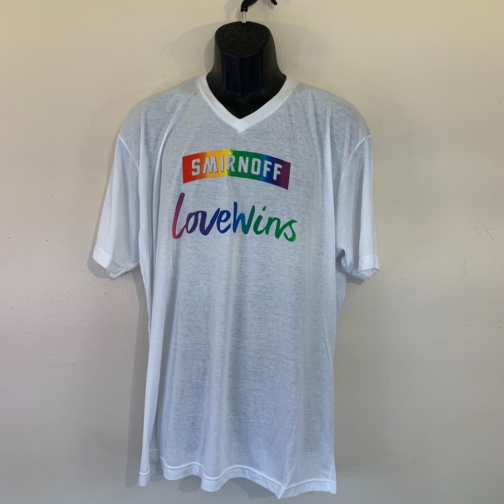 Smirnoff Love Wins V Neck T Shirt XL 65% polyester / 35% cotton Gently worn